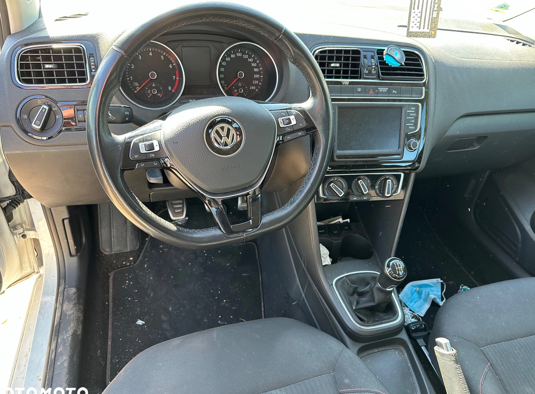 Volkswagen Polo cena 21000 przebieg: 101813, rok produkcji 2017 z Pruszków małe 137